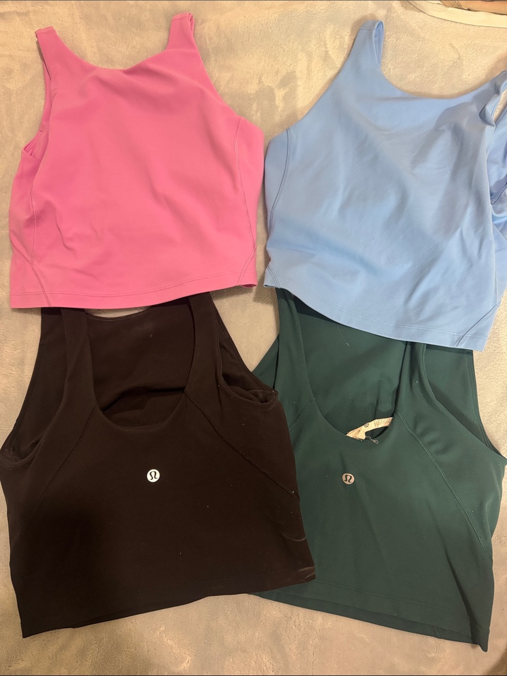 Lululemon tank 4 pack